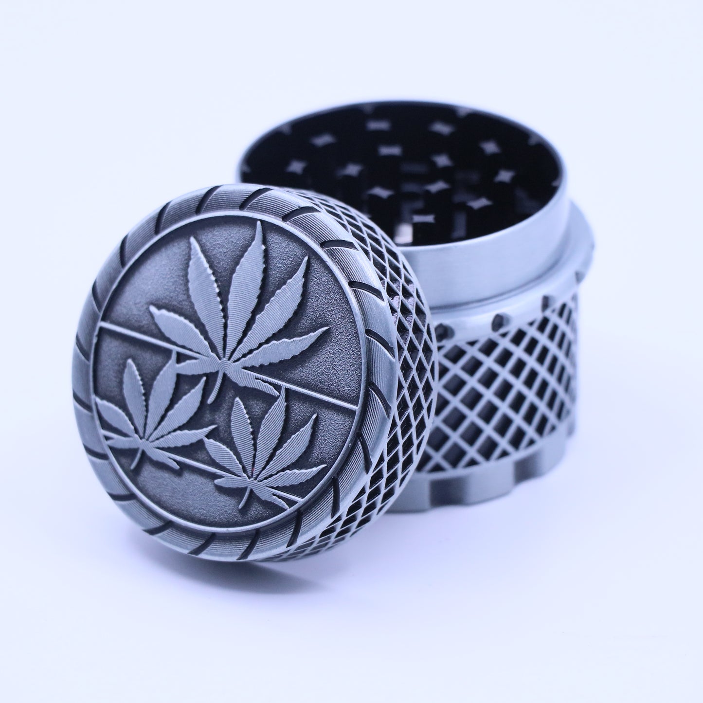 55mm Leaf All Magnetic 4-Part Metallic Grinder - Medium